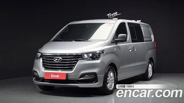 Hyundai The New Grand Starex 5