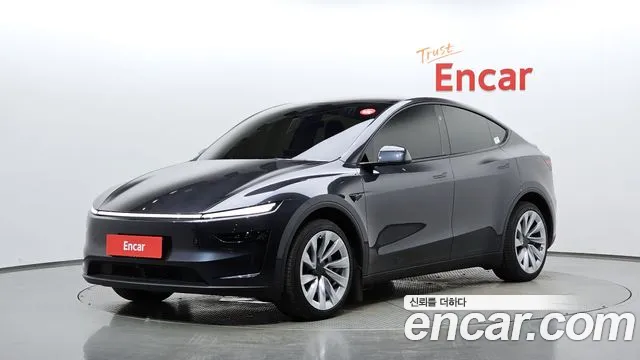 Tesla Y AWD