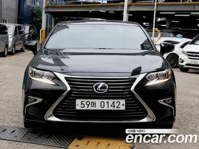 Lexus ES300h XV60