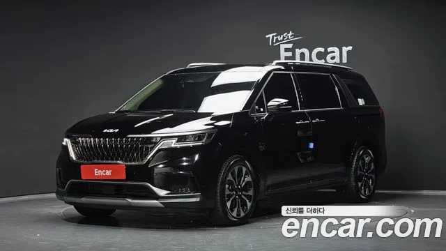 Kia Carnival 4 Gasoline 7 Noblesse