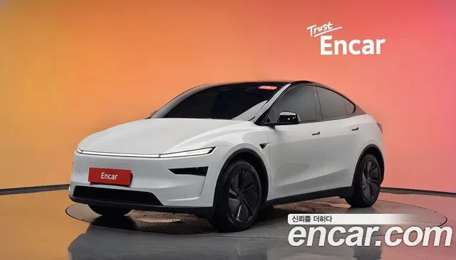 Tesla Y RWD