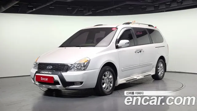 Kia Carnival R Carnival GLX