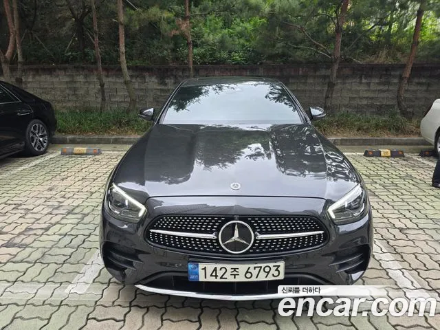 Mercedes-Benz E- W213 E220d 4MATIC AMG Line