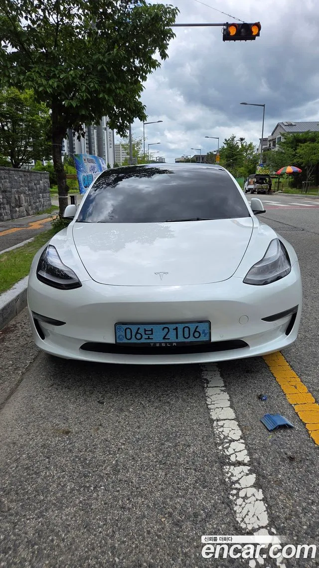 Tesla 3 RWD