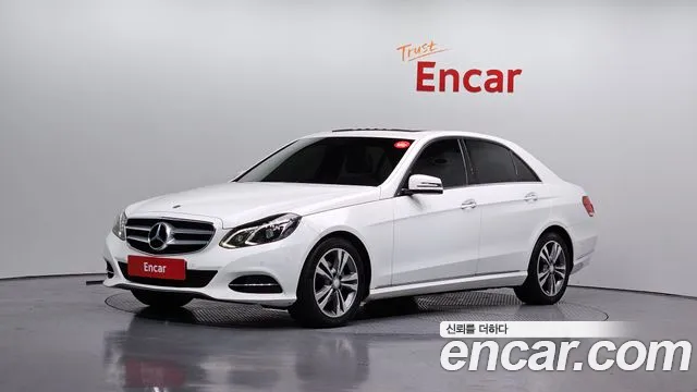Mercedes-Benz E- W212 E220