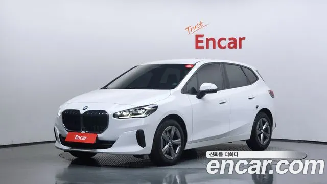 BMW 2 (U06) 220i
