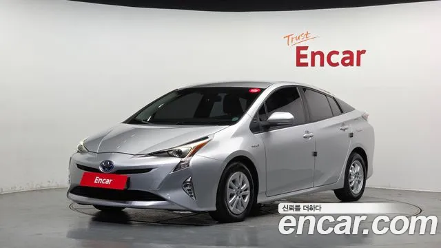Toyota Prius 4 1.8 E