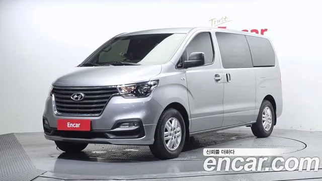 Hyundai The New Grand Starex 3
