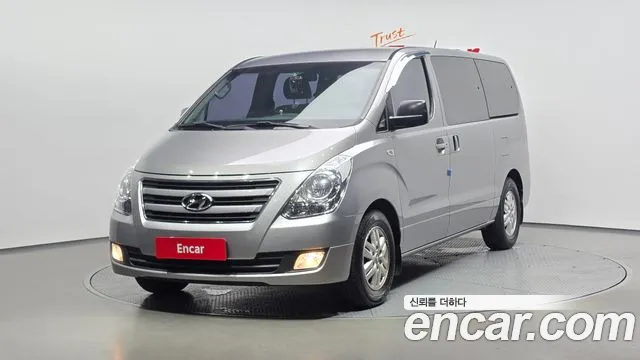 Hyundai Grand Starex 12