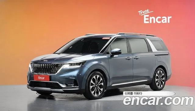Kia Carnival 4 Gasoline 7 Signature