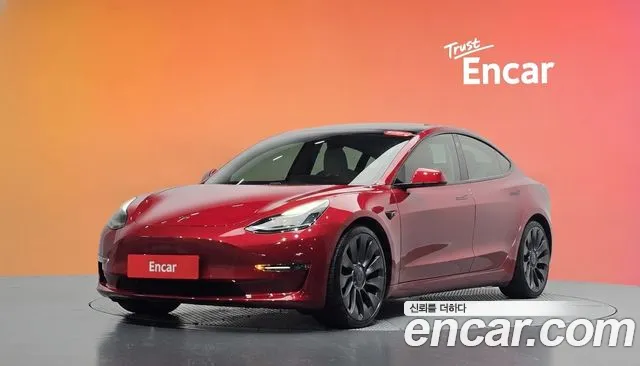 Tesla 3 AWD