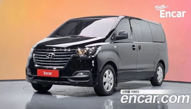 Hyundai The New Grand Starex 11