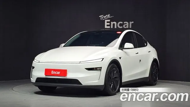 Tesla Y AWD