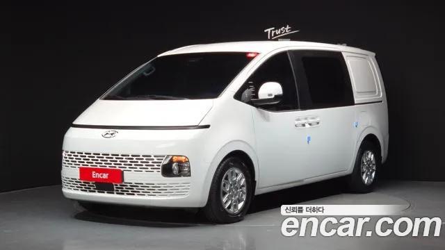 Hyundai Staria 5