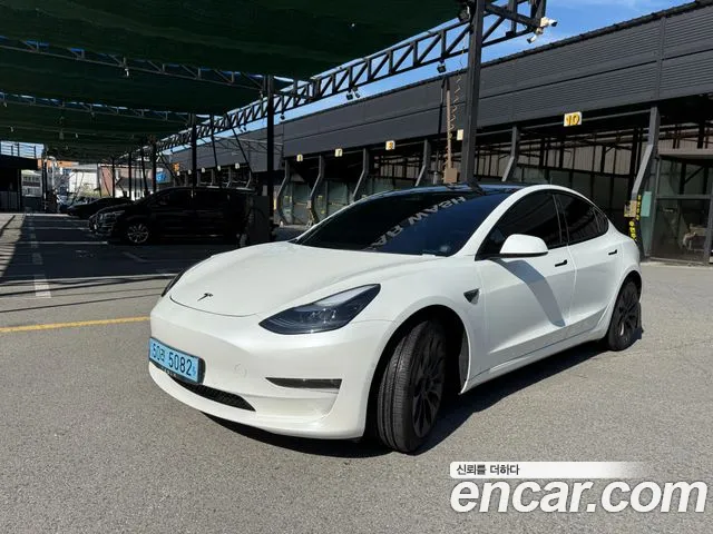 Tesla 3 AWD