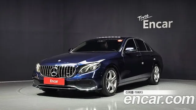 Mercedes-Benz E- W213 E200