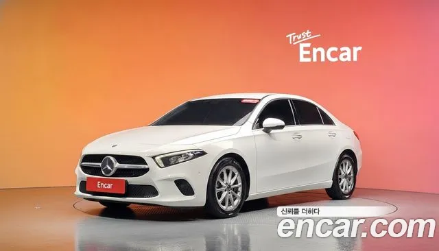 Mercedes-Benz A- W177 A220