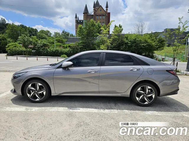 Hyundai Avante (CN7) 1.6