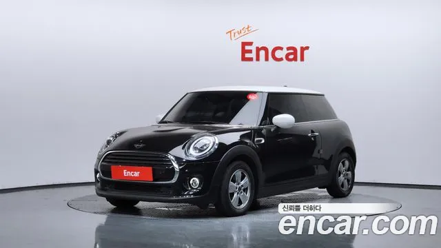 MINI Cooper Base 3