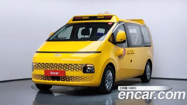 Hyundai Staria L3.5 15