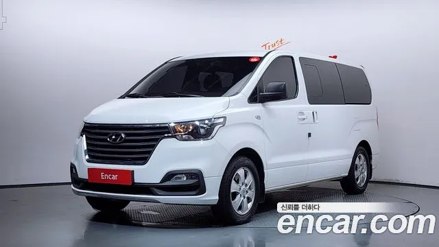 Hyundai The New Grand Starex 12 LPi