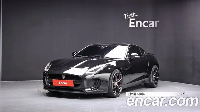 Jaguar F-TYPE P300 X152
