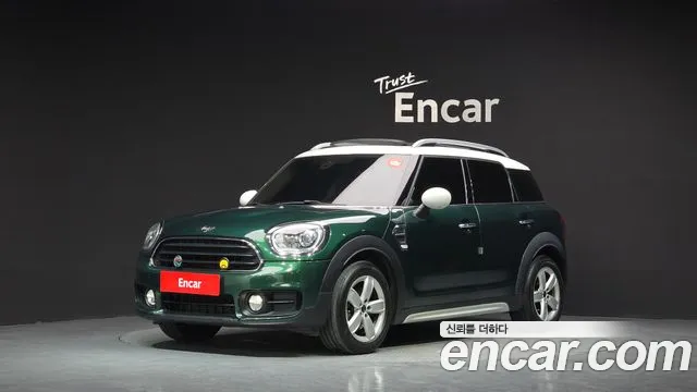 MINI Cooper Countryman Base 2