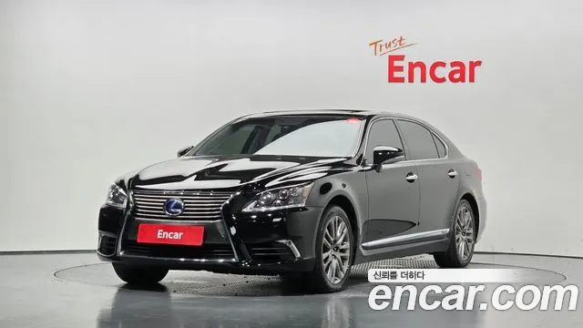 Lexus LS600 hL 5 Ottoman XF40