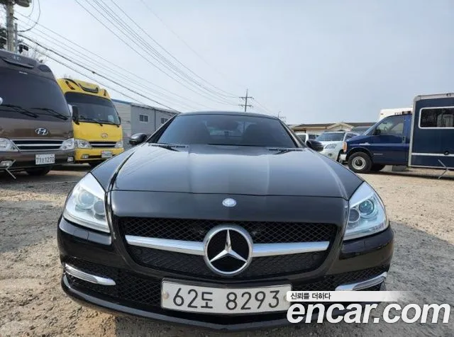 Mercedes-Benz New SLK-Class 200 R172