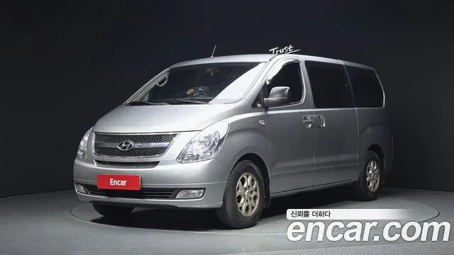 Hyundai Grand Starex 5 Van CVX Luxury