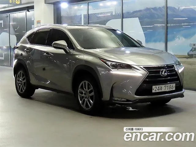Lexus NX300 h