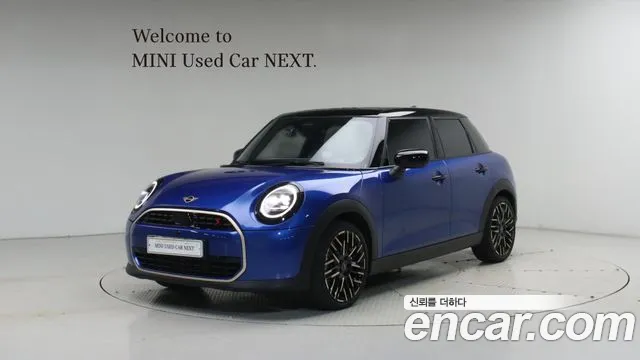 MINI Cooper S 4 generation 5