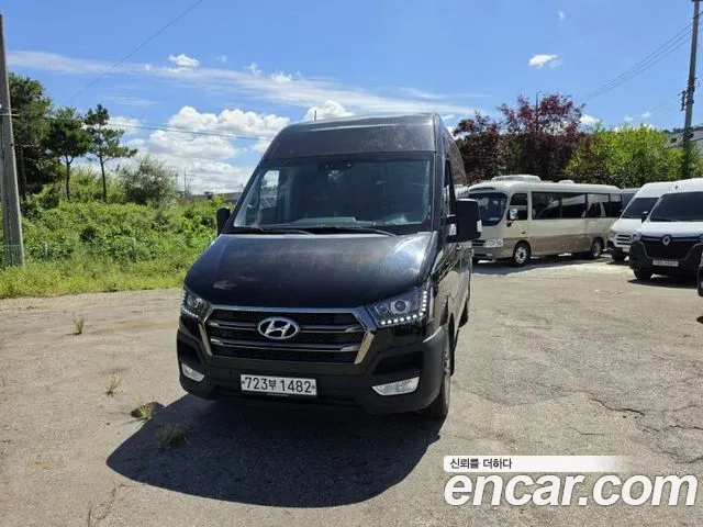 Hyundai Solati 15 Luxury