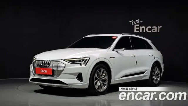 Audi e-tron 55