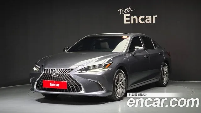 Lexus ES300 h 7 generation