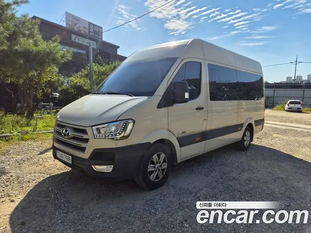 Hyundai Solati 15 Luxury