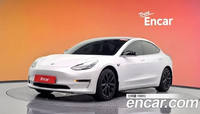 Tesla Model 3 RWD