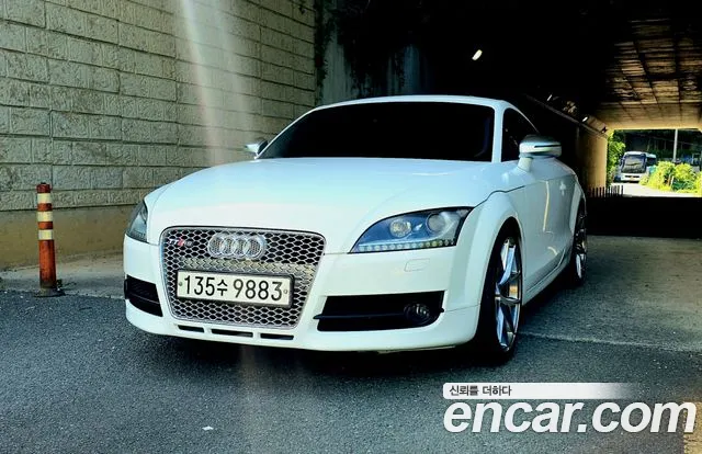 Audi New TT 2.0 TFSI 8 J