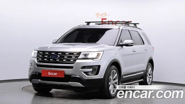Ford Explorer 2.3 Limited 4WD 5