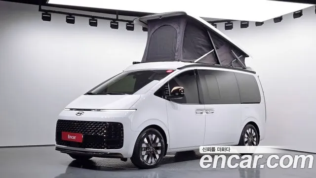 Hyundai Staria 4WD Prestige 11