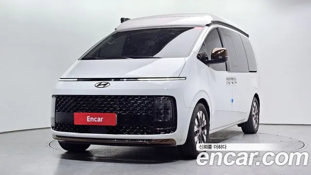 Hyundai Staria 4WD Prestige 11