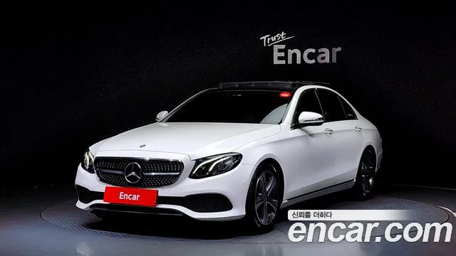 Mercedes-Benz E- W213 E300