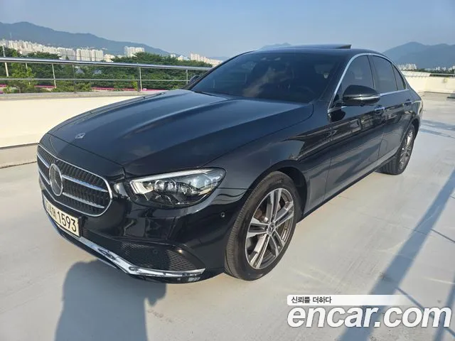 Mercedes-Benz E- W213 E350 4MATIC