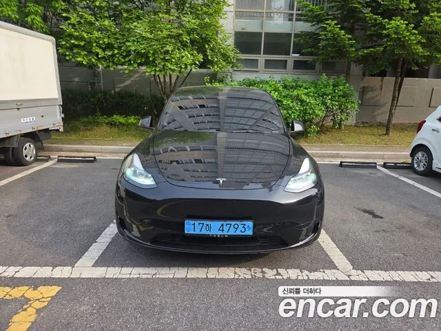 Tesla Y RWD