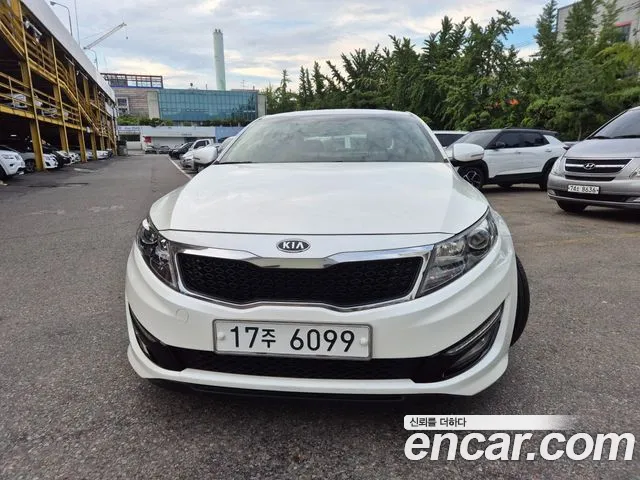 Kia K5 2.0 Prestige Base