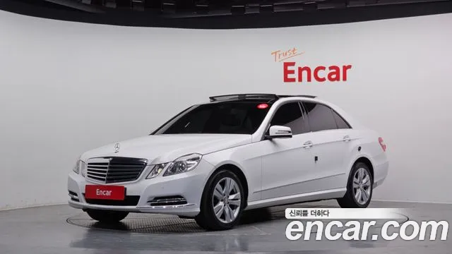 Mercedes-Benz E- W212 E300