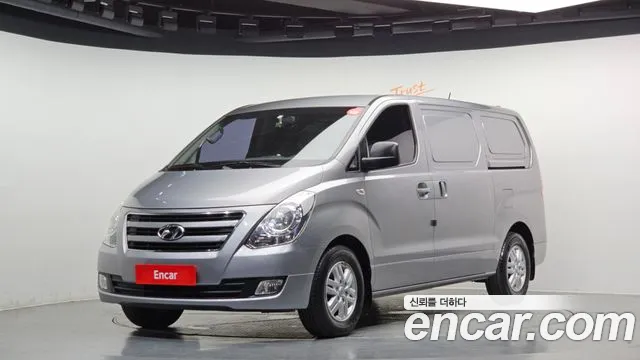 Hyundai Grand Starex 3
