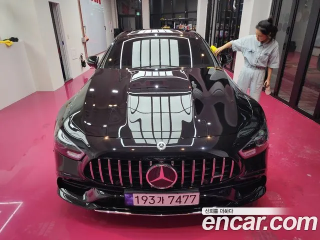 Mercedes-Benz AMG GT 4 43 4MATIC+