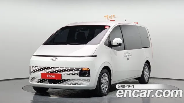 Hyundai Staria 9