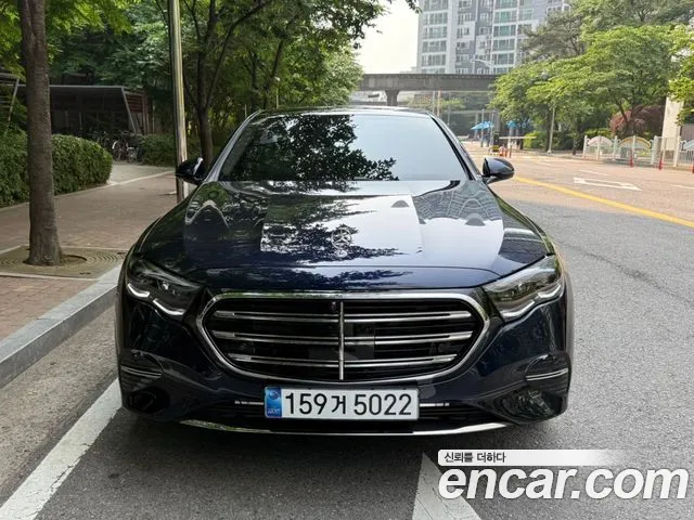 Mercedes-Benz E- W214 E300 4MATIC Exclusive